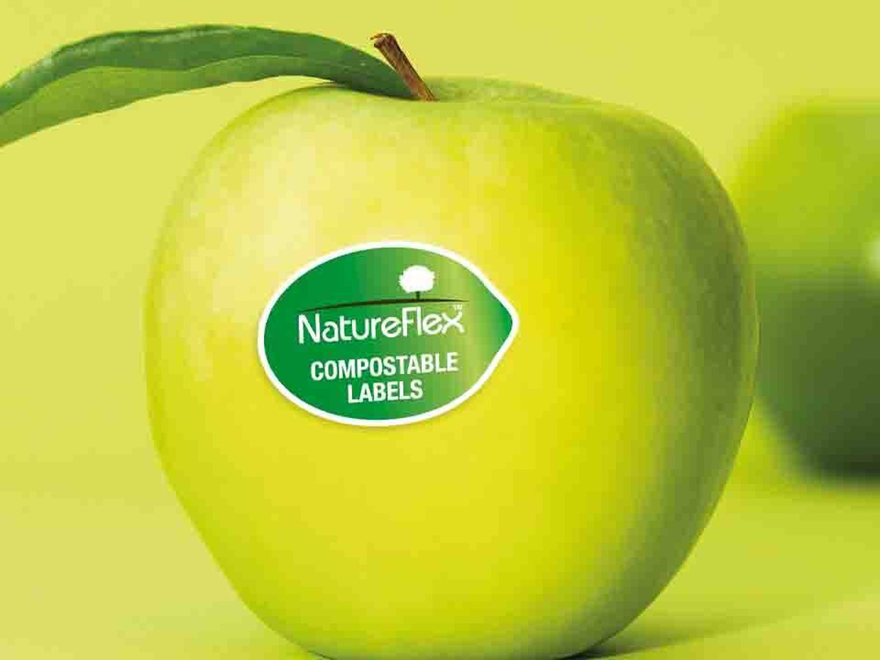 Futamura and Bio4life develop compostable fruit labels